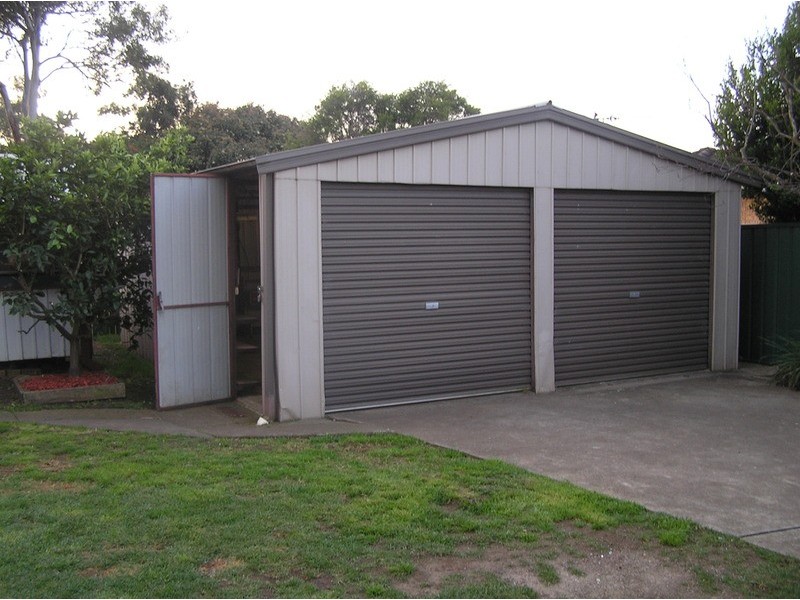 2 Nathan Crescent, Dean Park NSW 2761