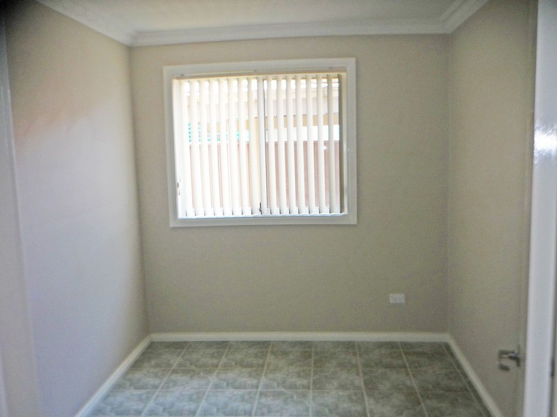 8  Mikkelsen Avenue, Tregear NSW 2770