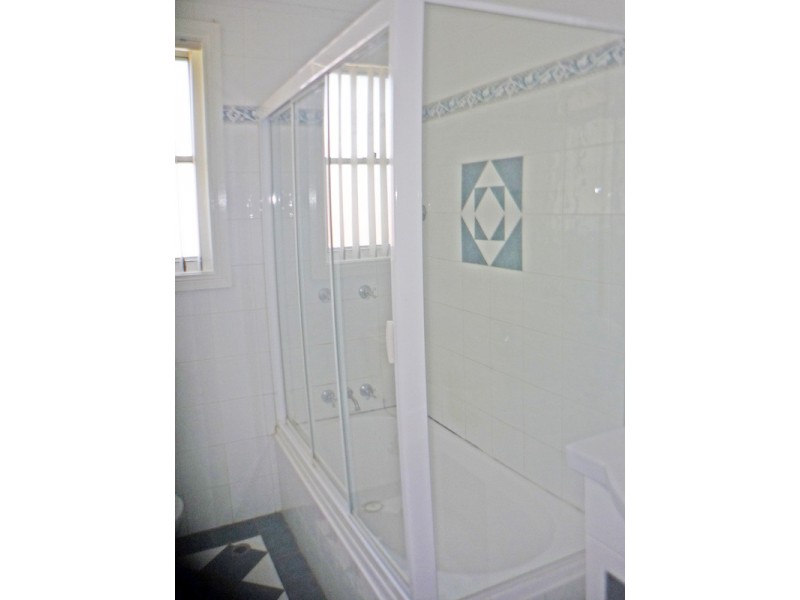 8  Mikkelsen Avenue, Tregear NSW 2770