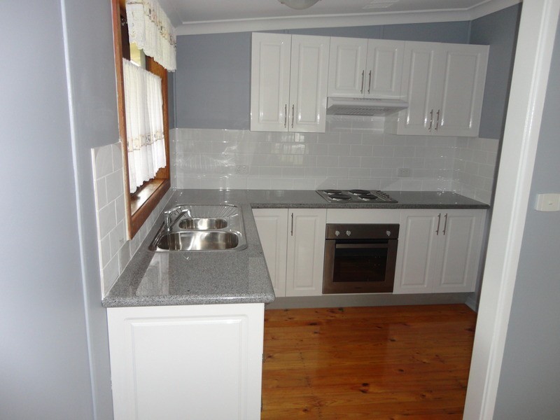 12 Nauru Crescent, Lethbridge Park NSW 2770