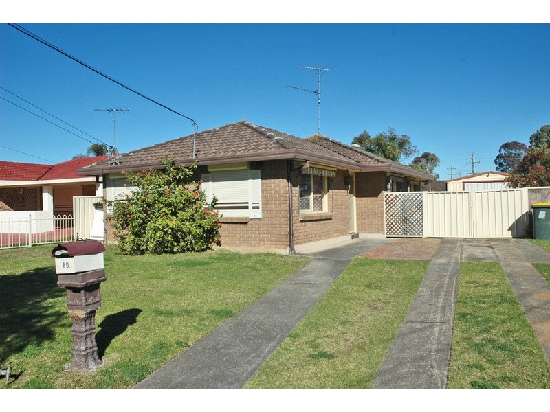 80 Stuart Road, Dharruk NSW 2770