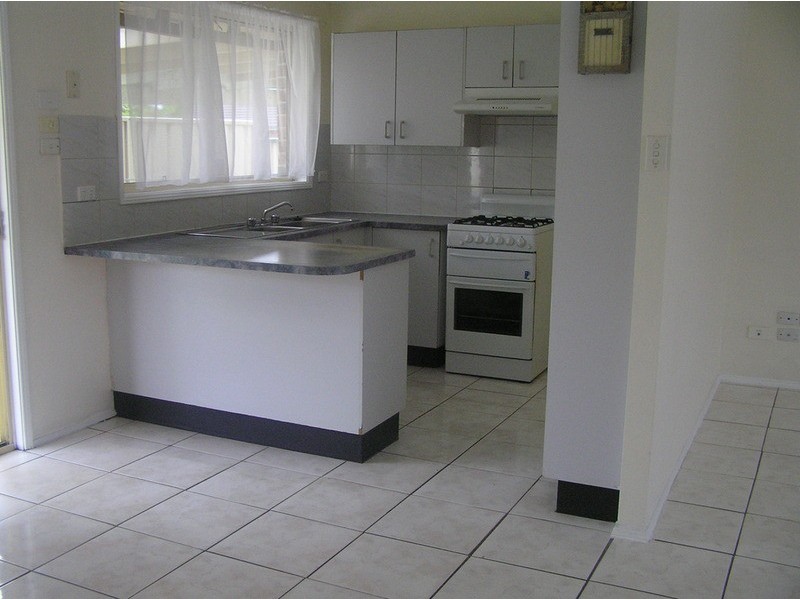 2 Westcott  Place, Oakhurst NSW 2761