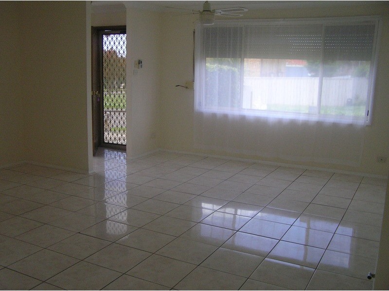 2 Westcott  Place, Oakhurst NSW 2761
