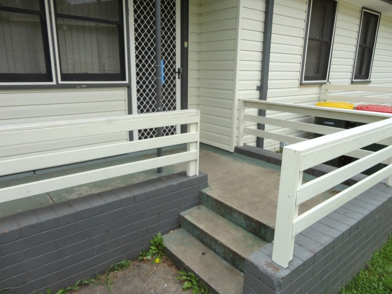 15 Wangaroa Crescent, Lethbridge Park NSW 2770