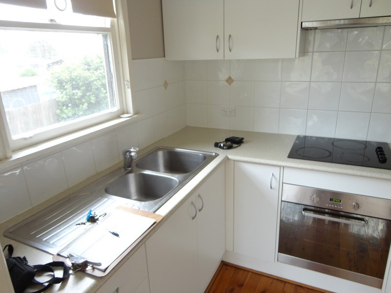 15 Wangaroa Crescent, Lethbridge Park NSW 2770