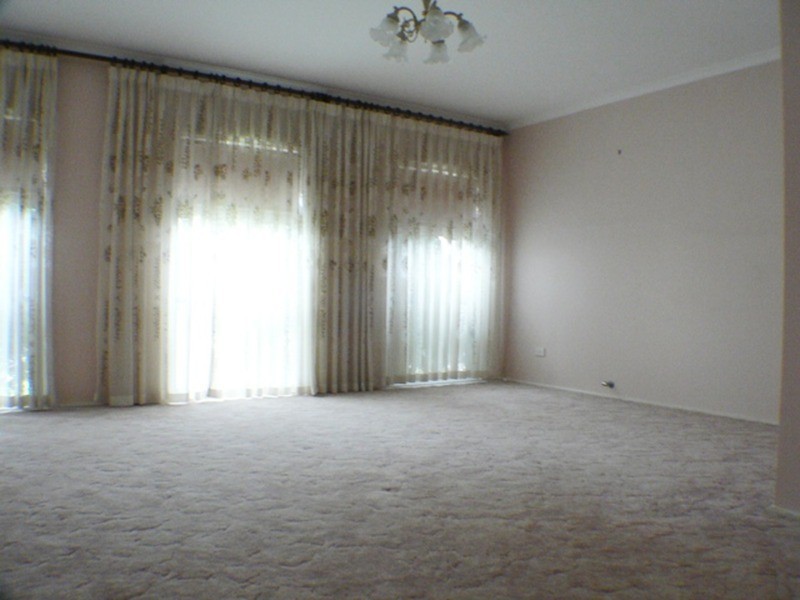 149 Banks Drive, St Clair NSW 2759