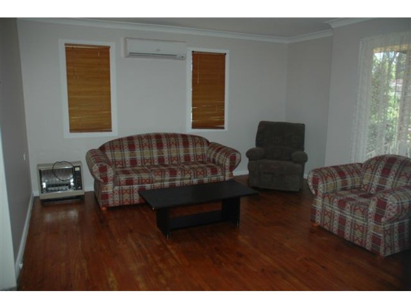 17 Livingston Avenue, Dharruk NSW 2770