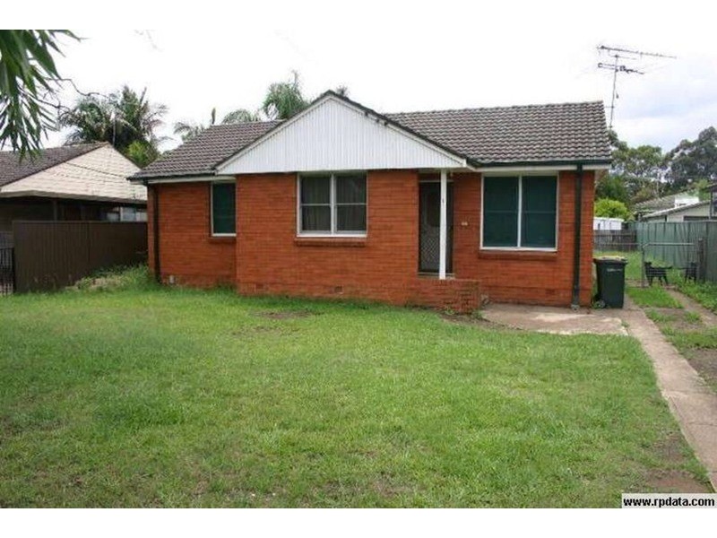 7 Taranaki Avenue, Lethbridge Park NSW 2770