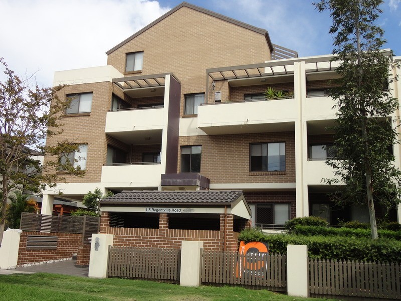 2/1-5 Regentville Road, Jamisontown NSW 2750