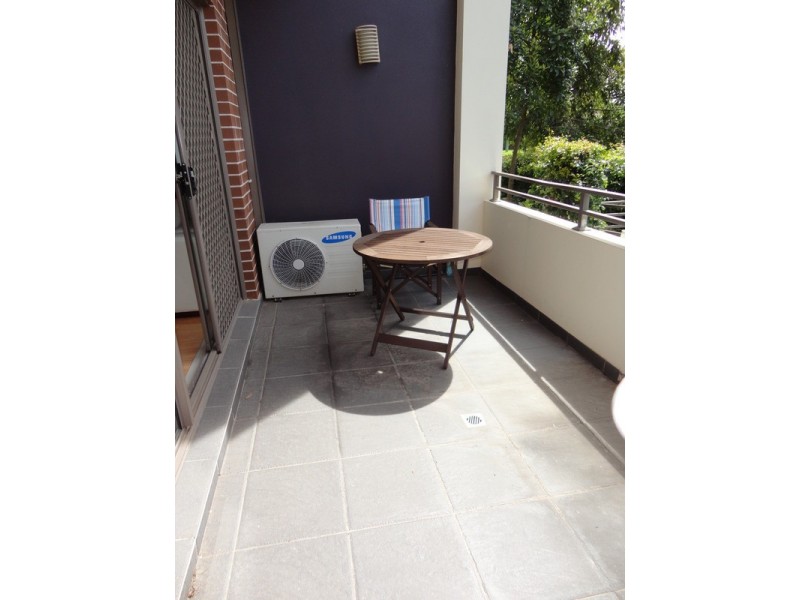 2/1-5 Regentville Road, Jamisontown NSW 2750