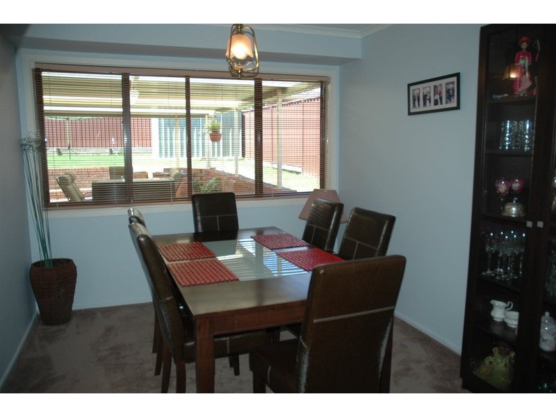 17 Tumut Place, St Clair NSW 2759