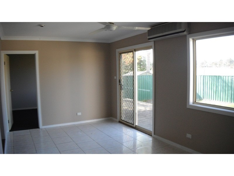 8 Resolution Avenue, Willmot NSW 2770