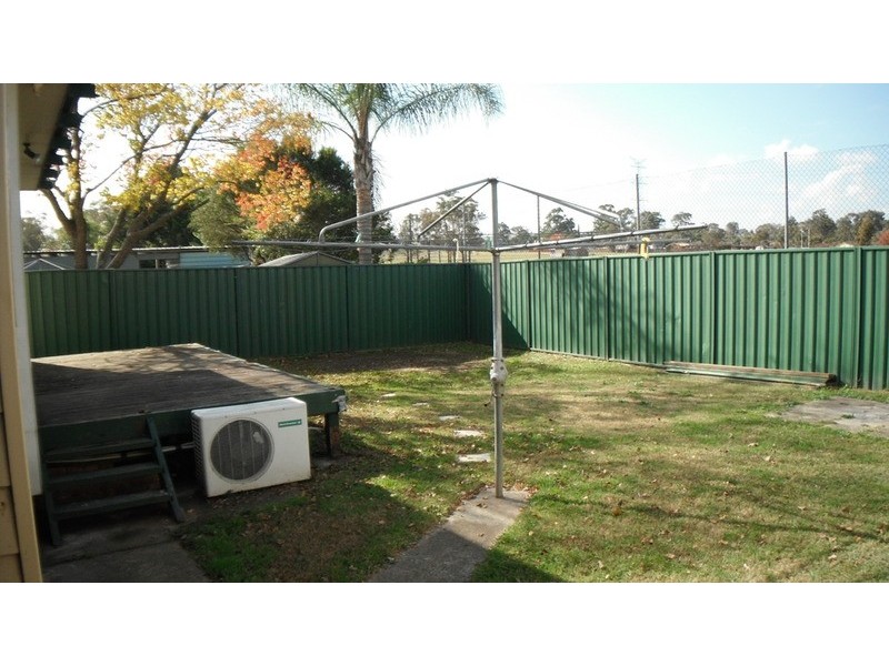 8 Resolution Avenue, Willmot NSW 2770