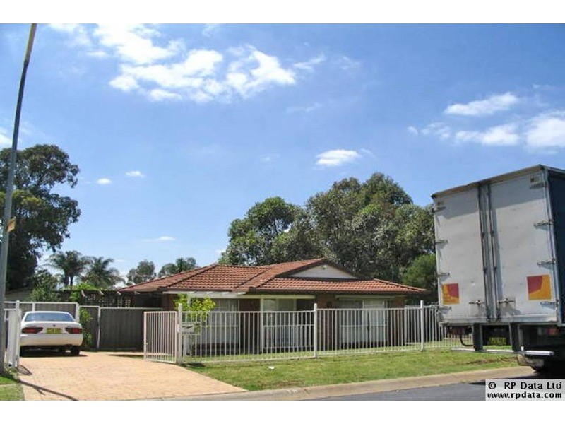 18 Skylark Crescent, Erskine Park NSW 2759