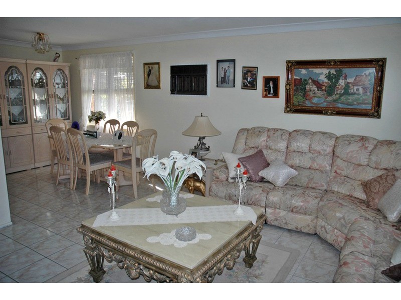 8 Darly Place, Dharruk NSW 2770