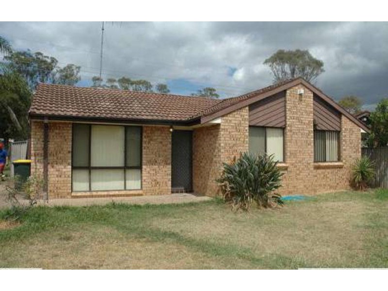 19 Verrills  Grove, Oakhurst NSW 2761