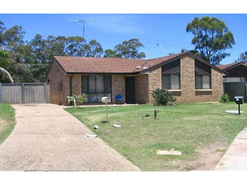 19 Verrills  Grove, Oakhurst NSW 2761