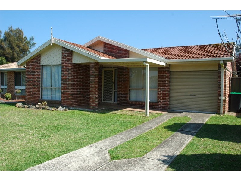 3 Dolphin Close, Claremont Meadows NSW 2747