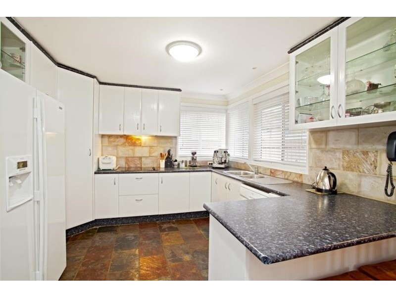 5 Yarrabee Place, Colyton NSW 2760