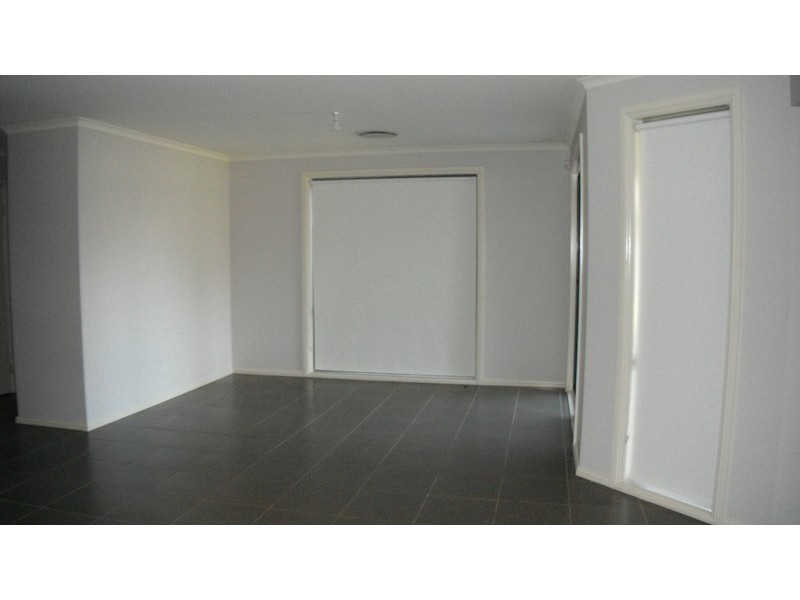 15 Voller Street, Ropes Crossing NSW 2760