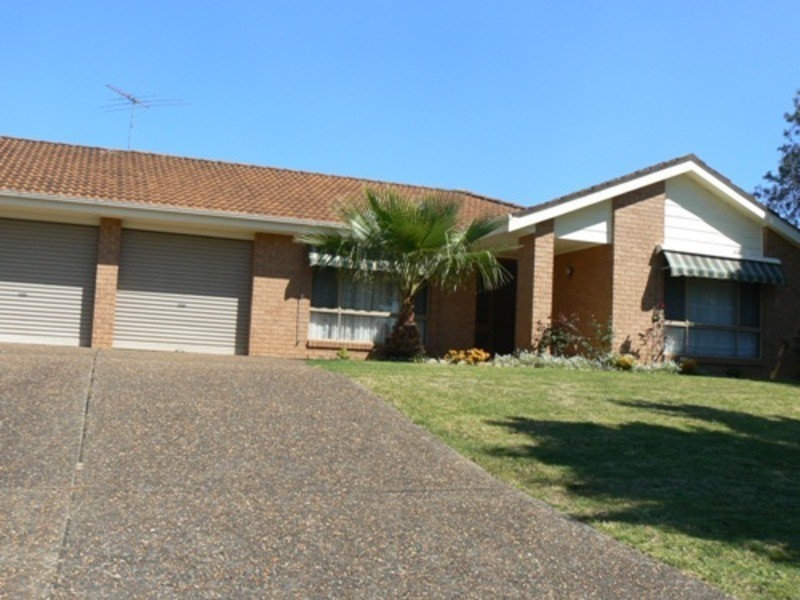 4 Honeyeater  Place, Erskine Park NSW 2759