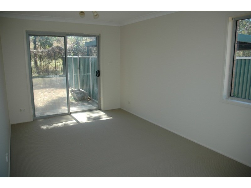 16 Danube Place, St Clair NSW 2759