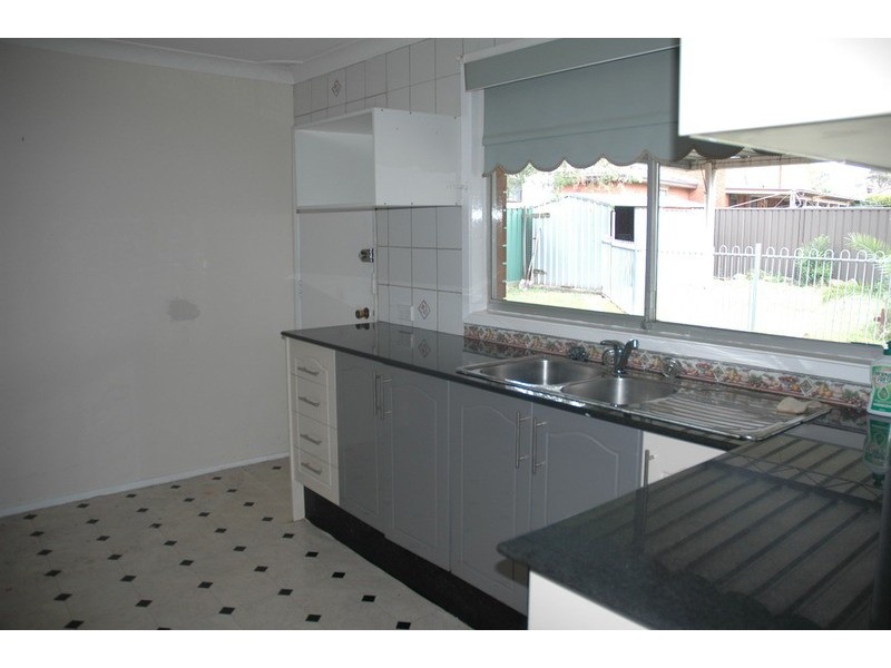 7 Charles Sturt Drive, Werrington County NSW 2747