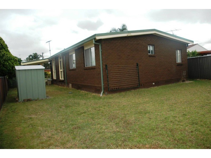 5 Holmes Street, Colyton NSW 2760