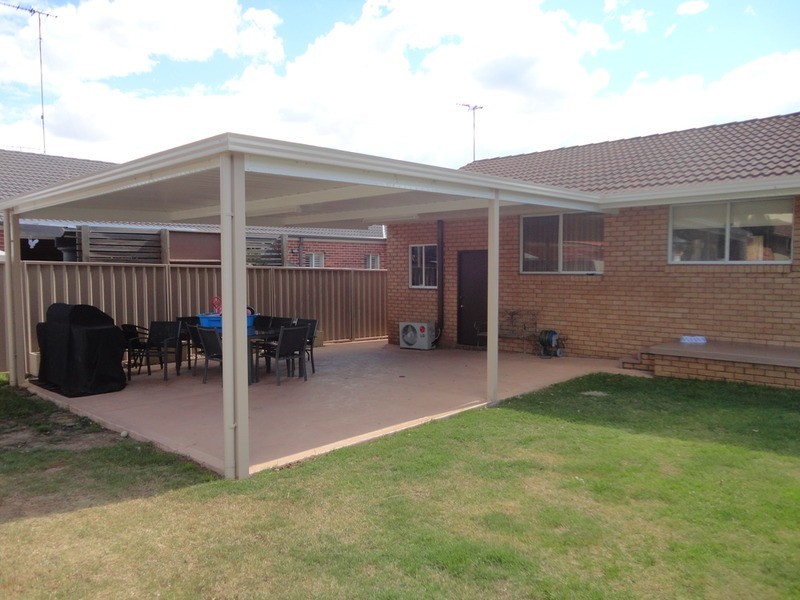 201 Banks  Drive, St Clair NSW 2759