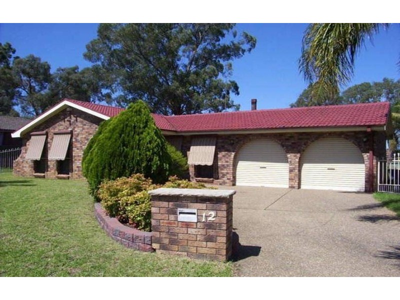 12 Kemerton  Street, St Clair NSW 2759