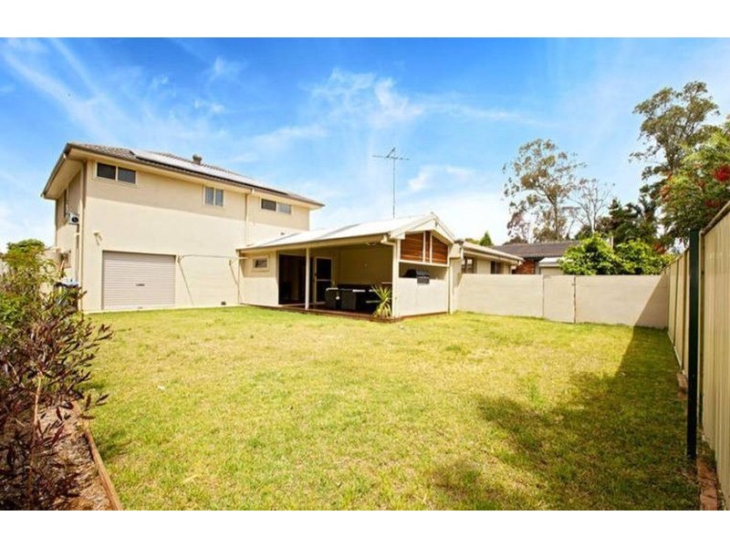 10 McLaren Grove, St Clair NSW 2759