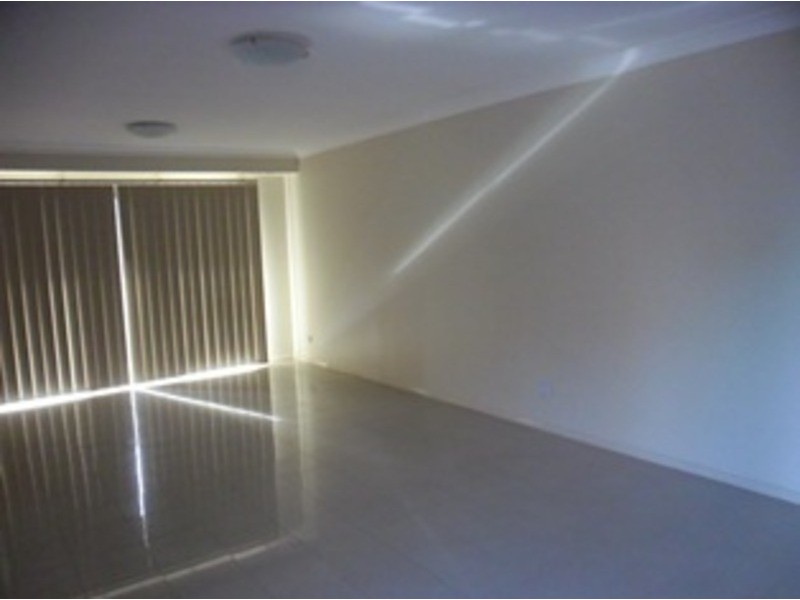 2/164-166 Canberra  Street, St Marys NSW 2760