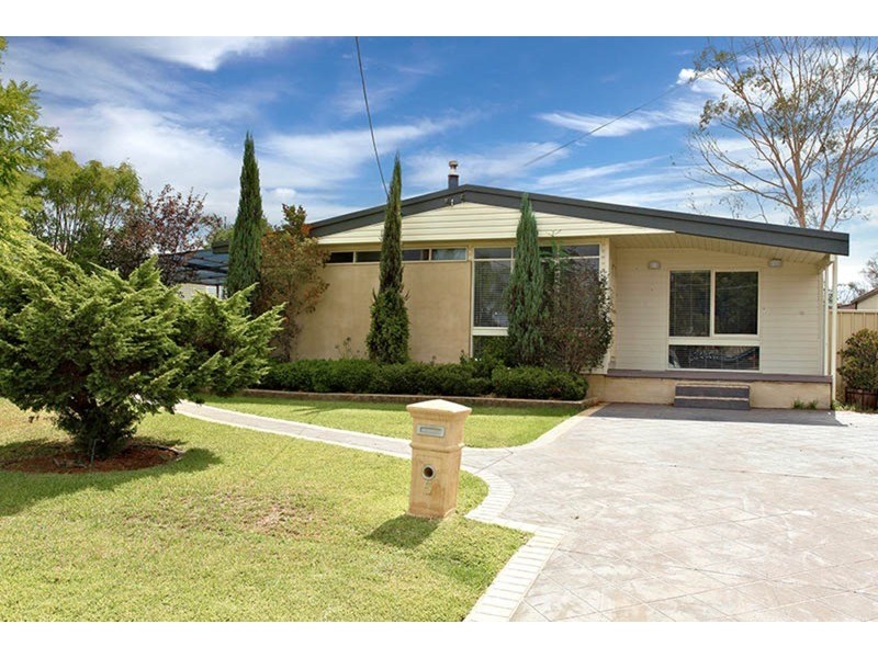 5 Weatherby Avenue, Cambridge Park NSW 2747