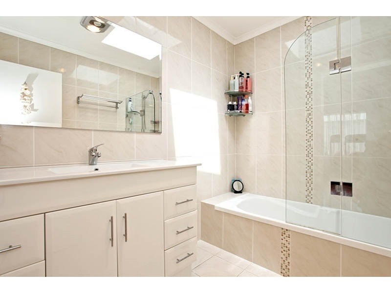 5 Weatherby Avenue, Cambridge Park NSW 2747