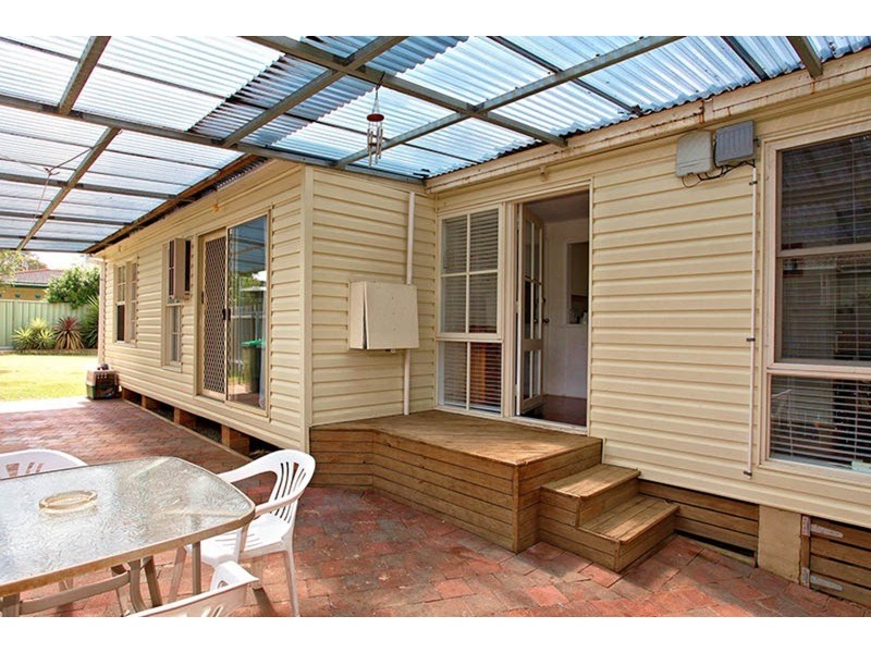 5 Weatherby Avenue, Cambridge Park NSW 2747