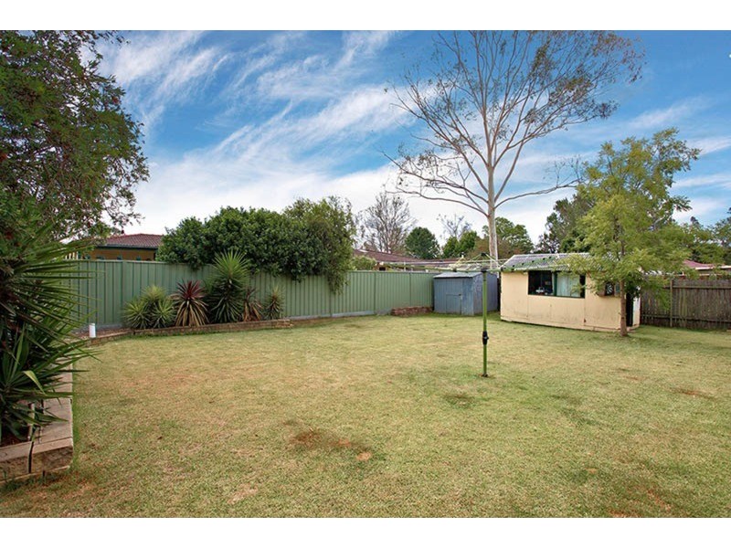 5 Weatherby Avenue, Cambridge Park NSW 2747
