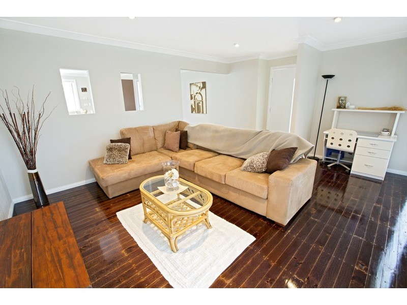 3 Shakespeare Drive, St Clair NSW 2759