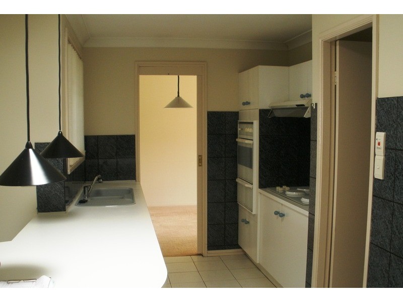 7 Redstone Place, St Clair NSW 2759