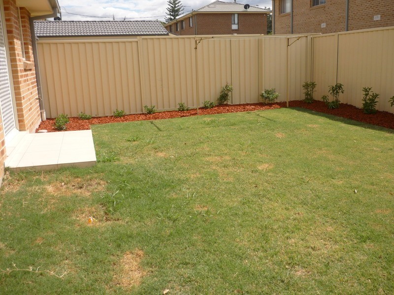 2/62 Hill End Road, Doonside NSW 2767