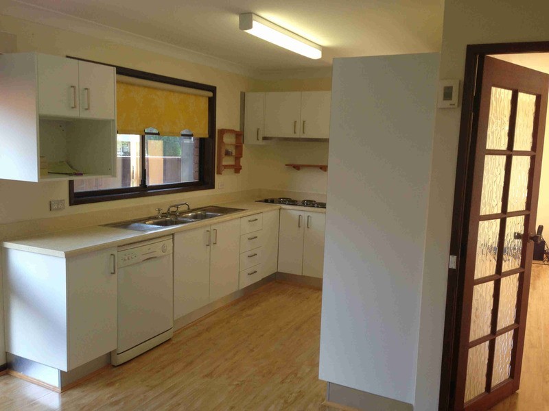 12 Bowerbird Crescent, St Clair NSW 2759