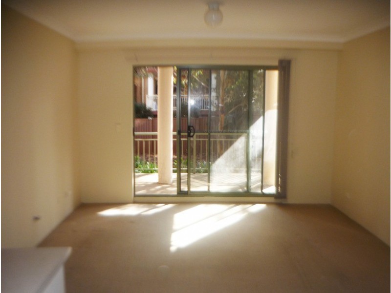 15/11-13 Fourth  Avenue, Blacktown NSW 2148