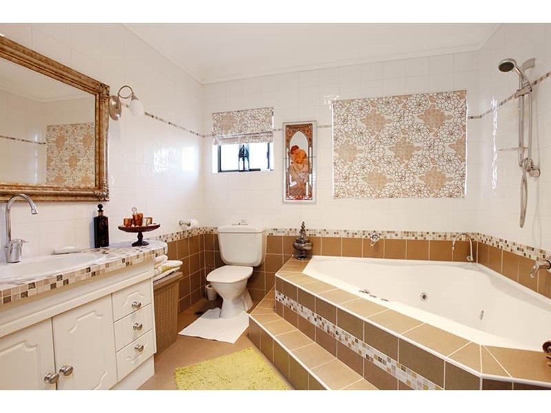 4 Hyland Place, Minchinbury NSW 2770