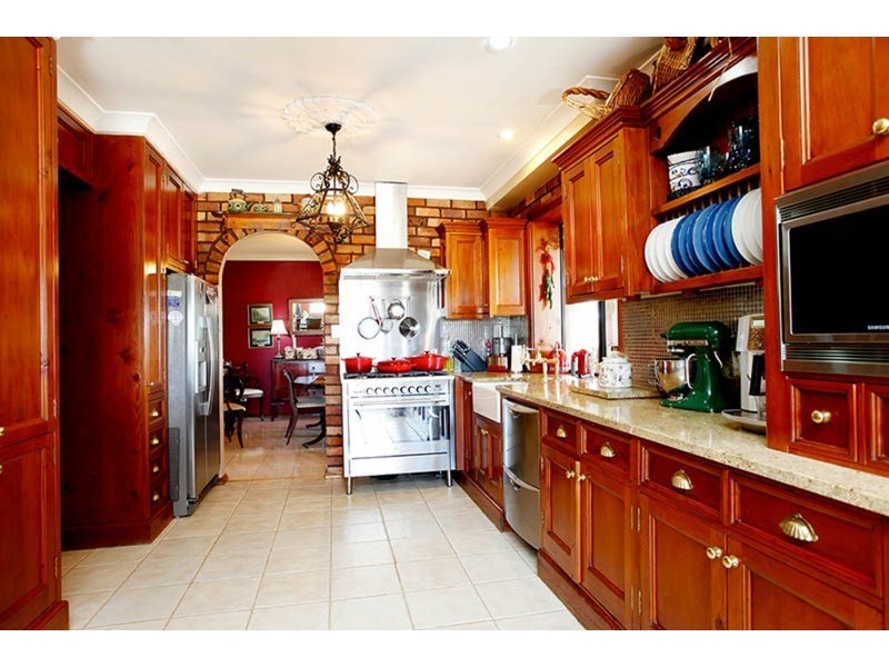 4 Hyland Place, Minchinbury NSW 2770