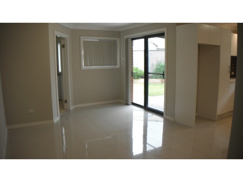 5/6 Canberra Street, Oxley Park NSW 2760