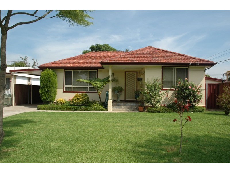 10 Gasmata Crescent, Whalan NSW 2770