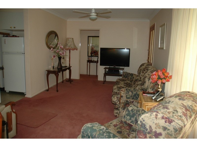 10 Gasmata Crescent, Whalan NSW 2770