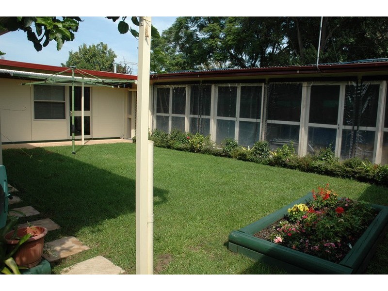 10 Gasmata Crescent, Whalan NSW 2770