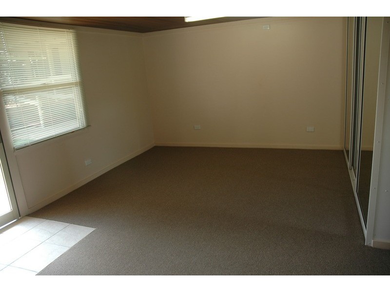 10 Gasmata Crescent, Whalan NSW 2770