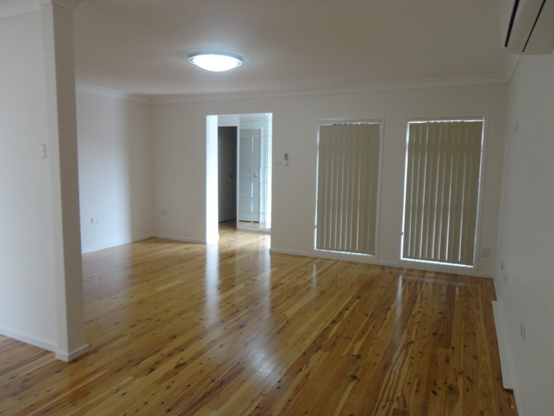 10 Kemerton  Street, St Clair NSW 2759