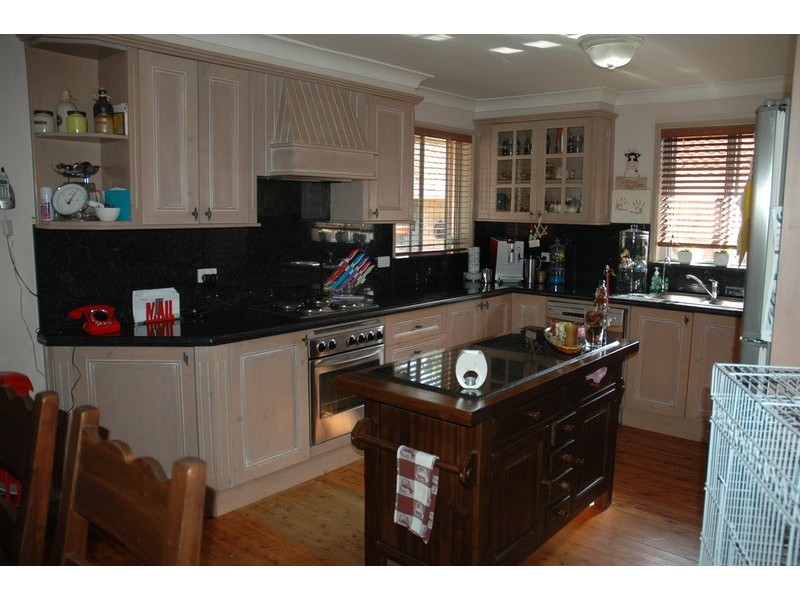 22 Kolodong Drive, Quakers Hill NSW 2763